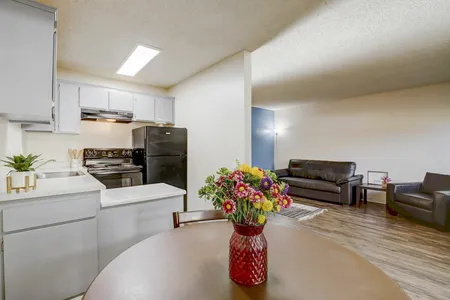 University Court, Davis, CA 95616 USA