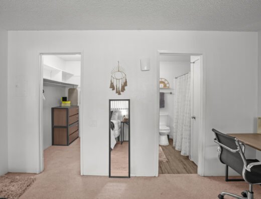 The Spoke – Off Campus Student Housing in Davis, California – 2×1 Large Room