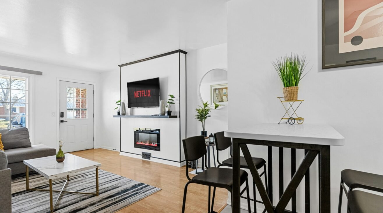 How to Simplify the Housing Search for Exchange and Erasmus Students